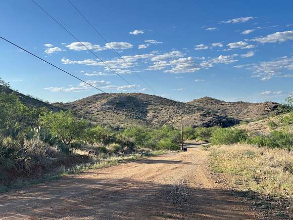 8 Acres of Land for Sale in Vail, Arizona