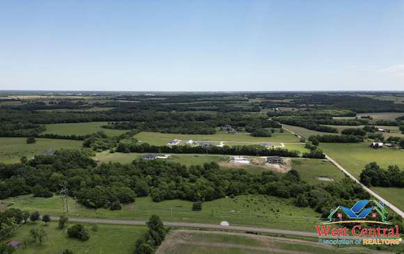 4.3 Acres of Residential Land for Sale in Sedalia, Missouri