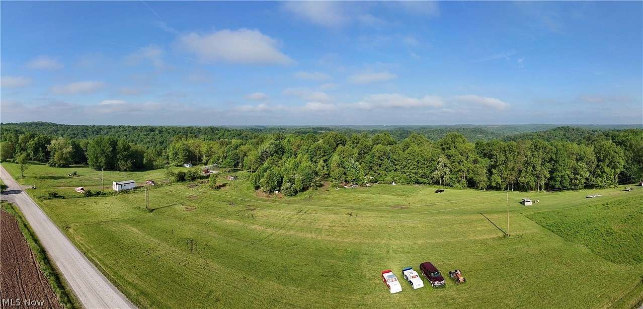 5.01 Acres of Residential Land for Auction in Killbuck, Ohio