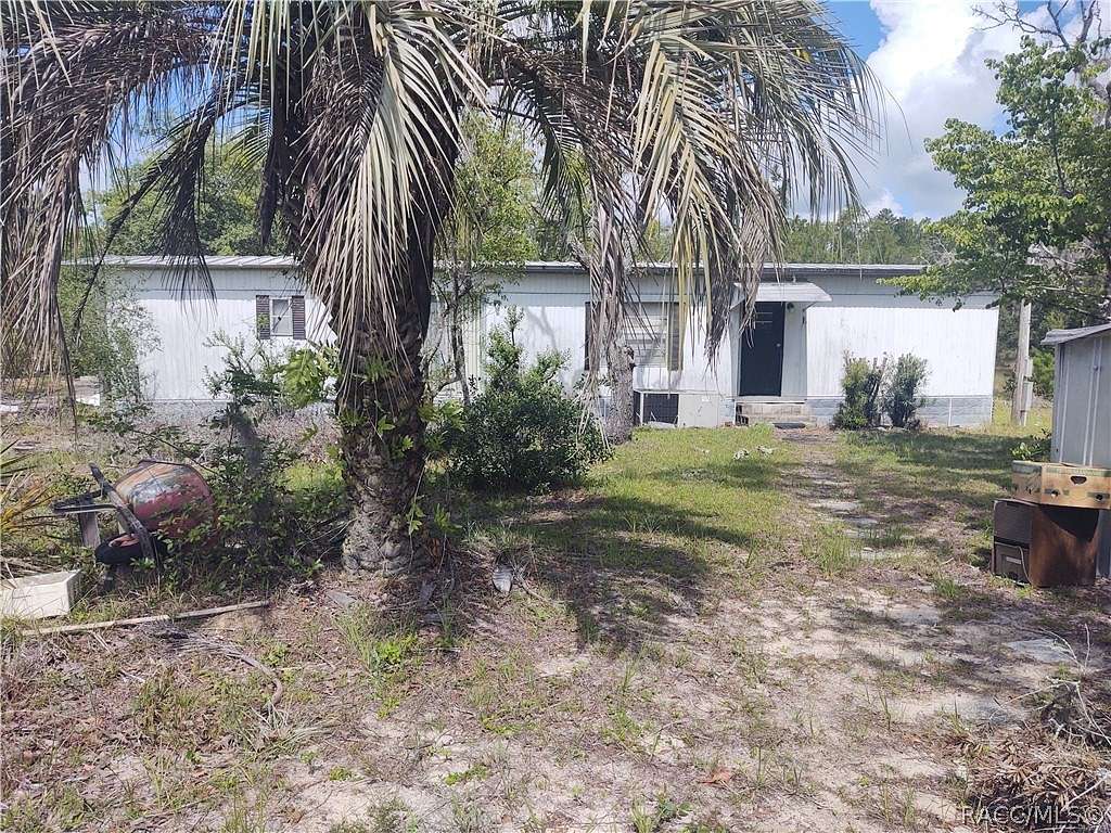 3.62 Acres of Residential Land with Home for Sale in Dunnellon, Florida