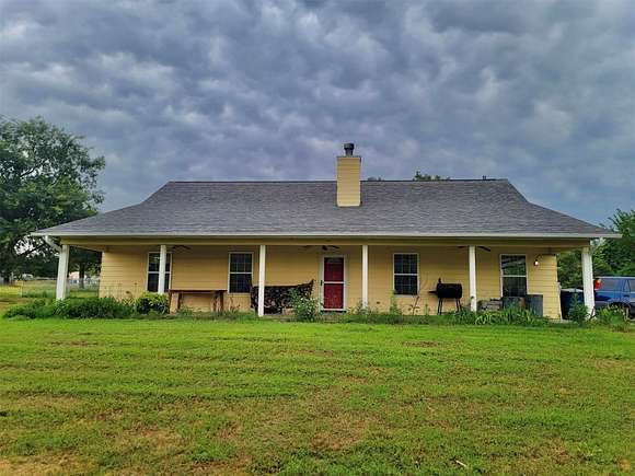 2.5 Acres of Residential Land with Home for Sale in Harrah, Oklahoma