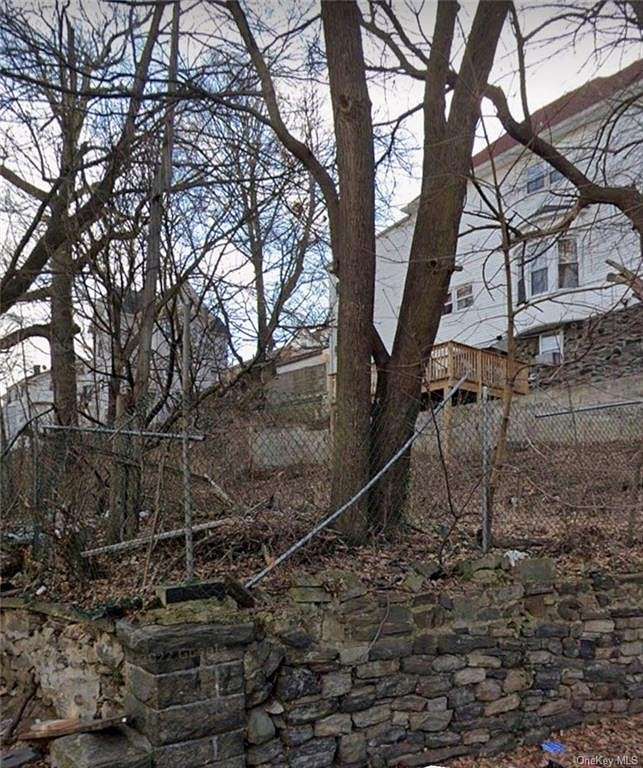 0.13 Acres of Residential Land for Sale in Yonkers, New York