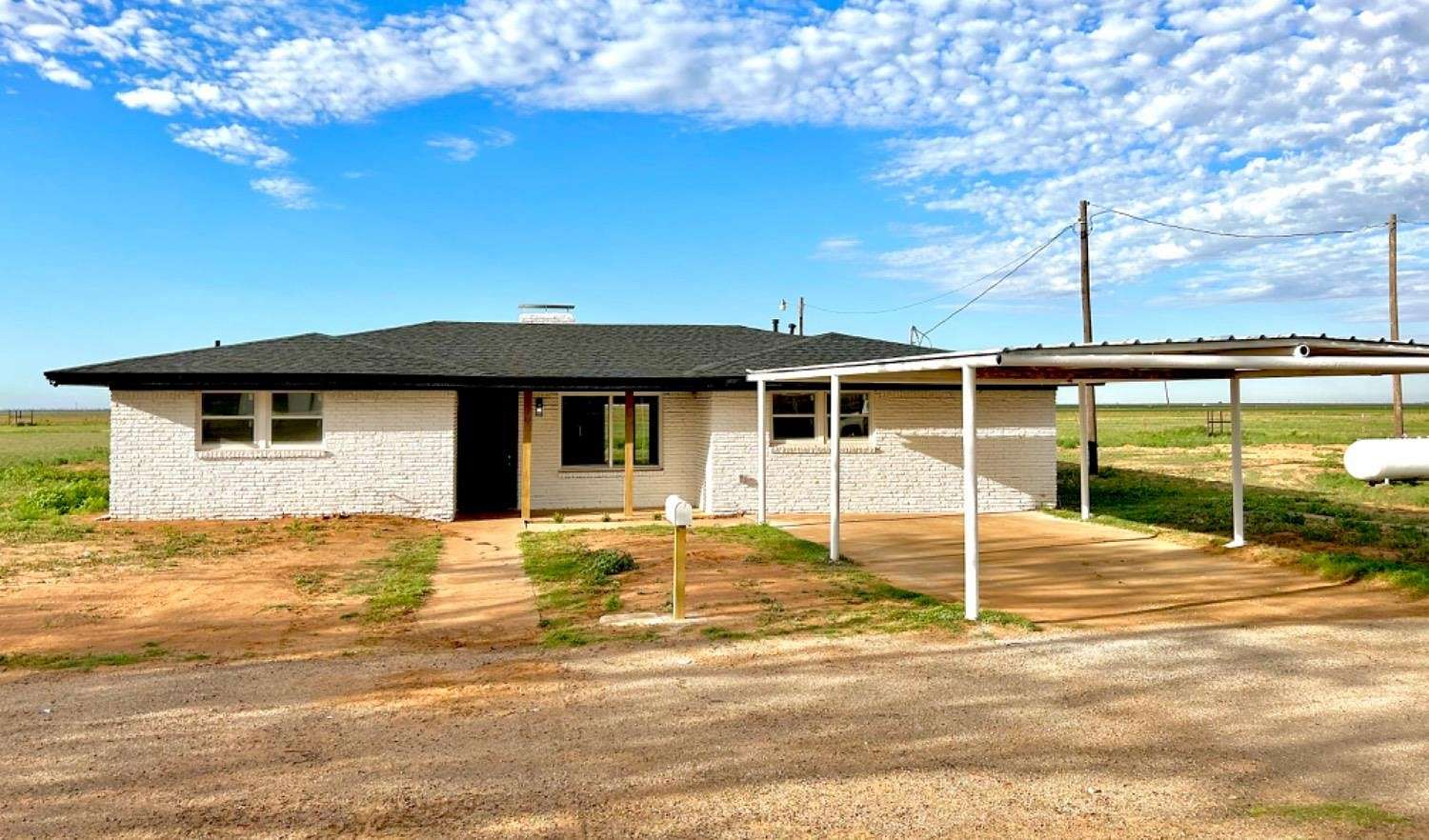 2.6 Acres of Residential Land with Home for Sale in Levelland, Texas