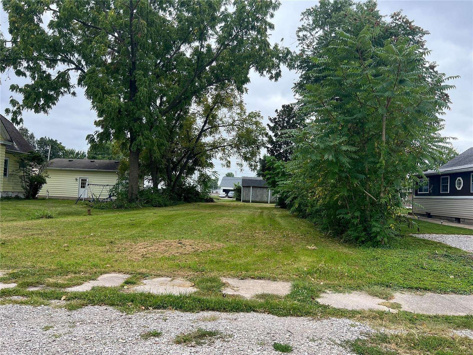 0.12 Acres of Residential Land for Sale in Staunton, Illinois