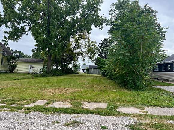 0.12 Acres of Residential Land for Sale in Staunton, Illinois