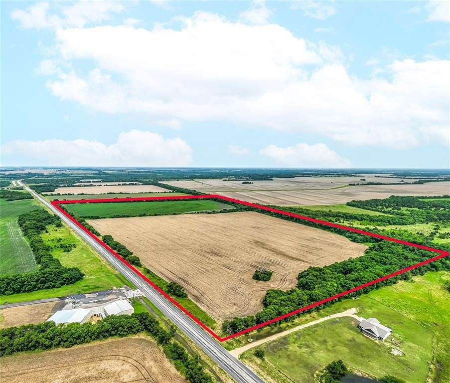 69.321 Acres of Land for Sale in Honey Grove, Texas