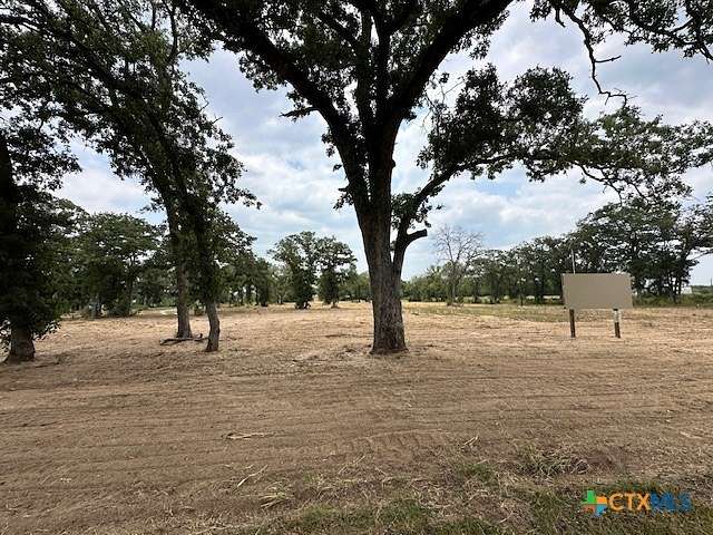 12.95 Acres of Improved Mixed-Use Land for Sale in La Vernia, Texas