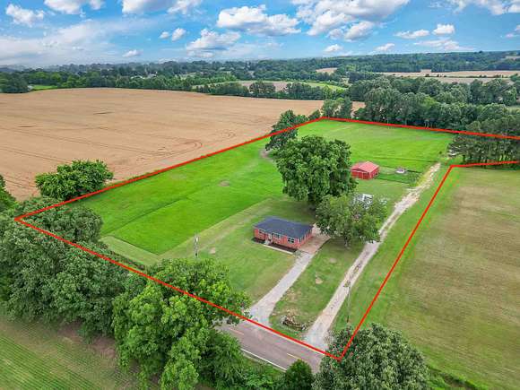 7 Acres of Residential Land with Home for Sale in Humboldt, Tennessee
