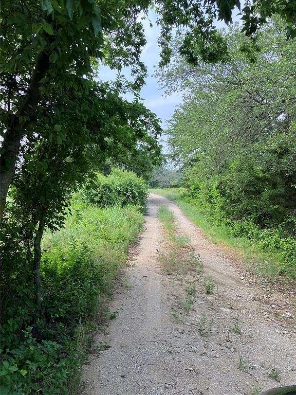 15 Acres of Land for Sale in Weatherford, Texas