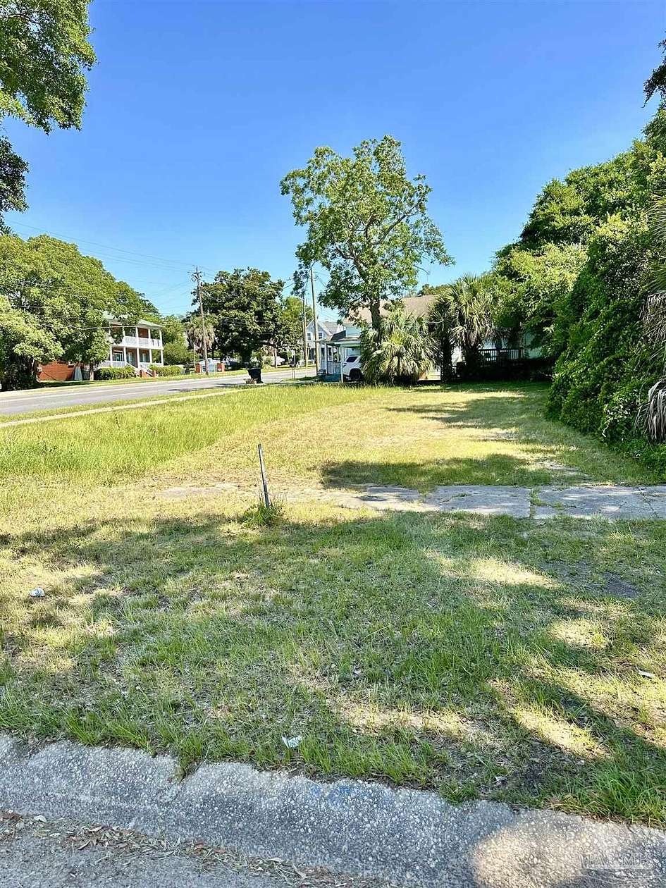0.068 Acres of Mixed-Use Land for Sale in Pensacola, Florida