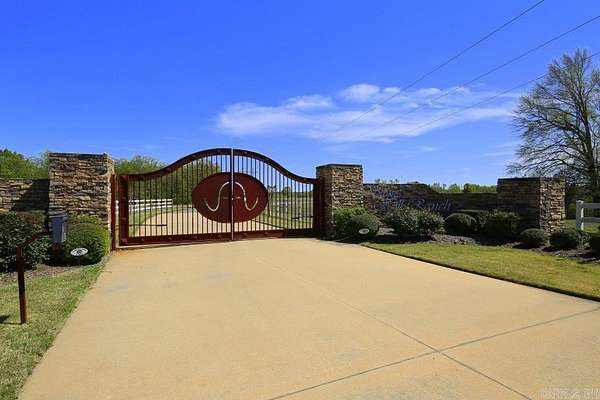 10 Acres of Residential Land for Sale in Mayflower, Arkansas