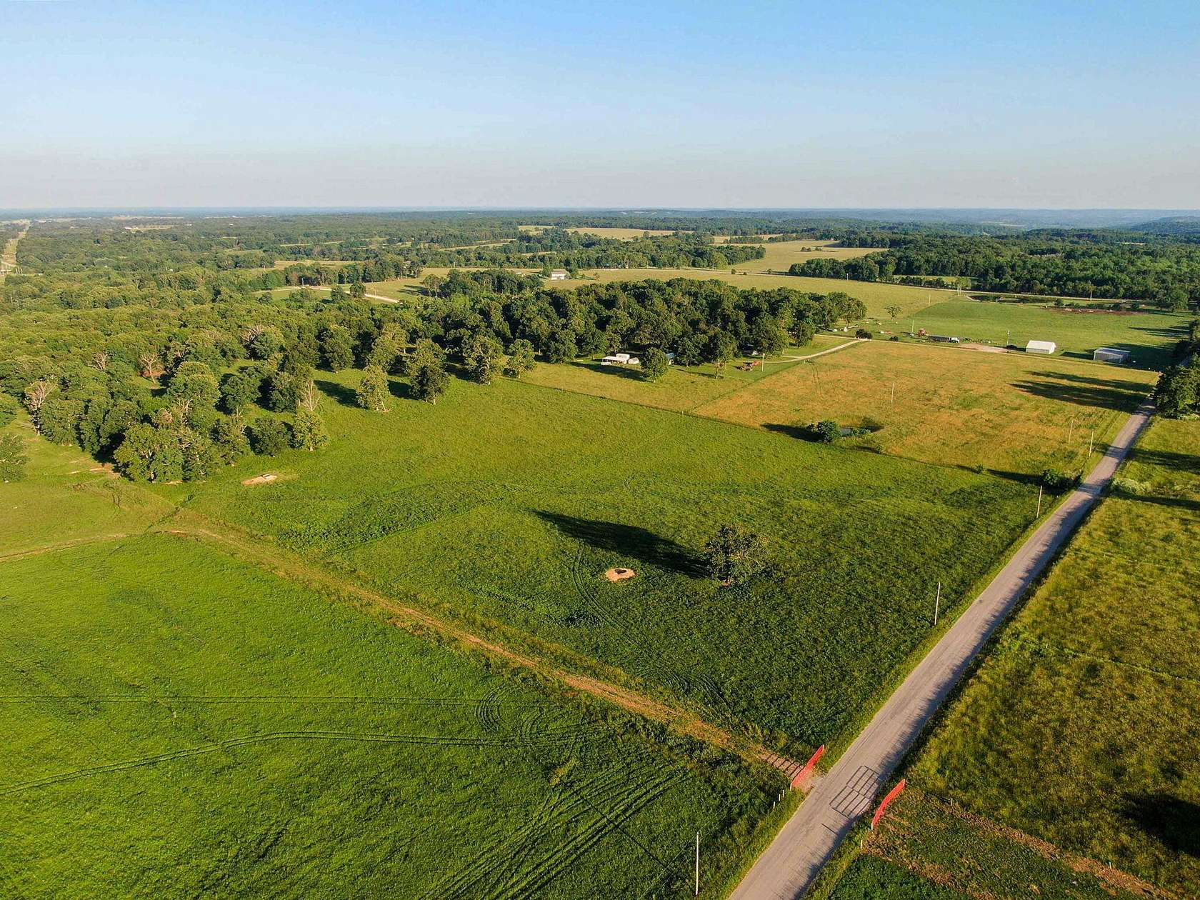 19.41 Acres of Land for Sale in Aurora, Missouri