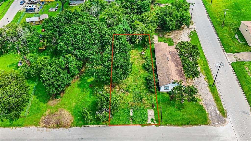 0.16 Acres of Residential Land for Sale in Corsicana, Texas