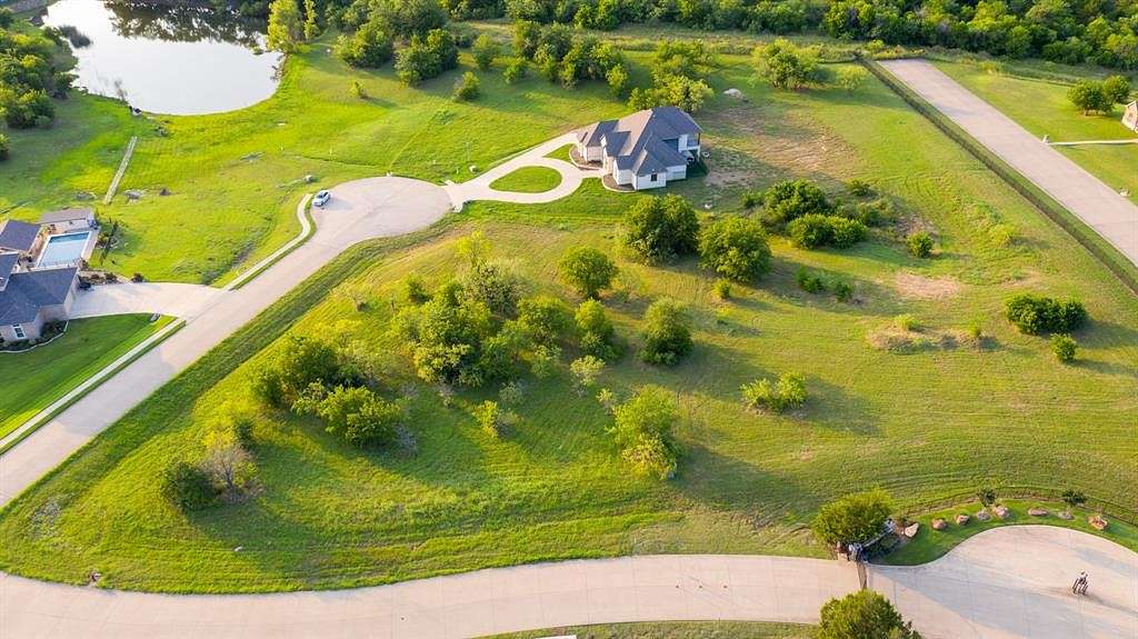 1.051 Acres of Land for Sale in Grand Prairie, Texas