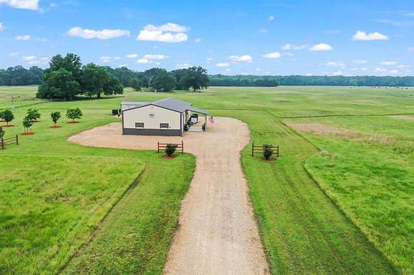 23 Acres of Recreational Land & Farm for Sale in Sumner, Texas