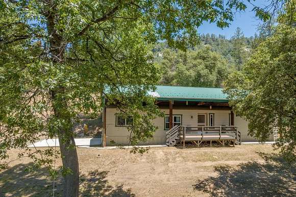 4.6 Acres of Residential Land with Home for Sale in Mariposa, California