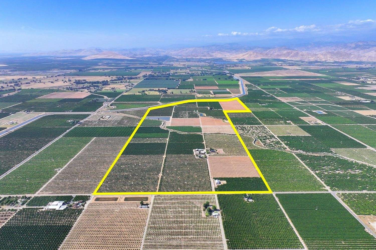 346 Acres of Agricultural Land with Home for Sale in Exeter, California