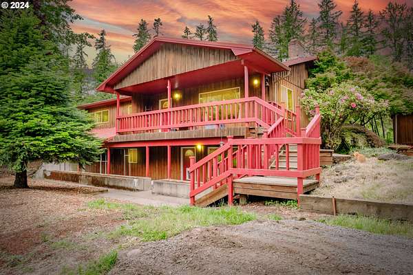 107 Acres of Agricultural Land with Home for Sale in Lebanon, Oregon