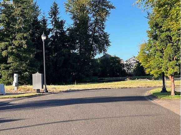 0.29 Acres of Mixed-Use Land for Sale in Canby, Oregon