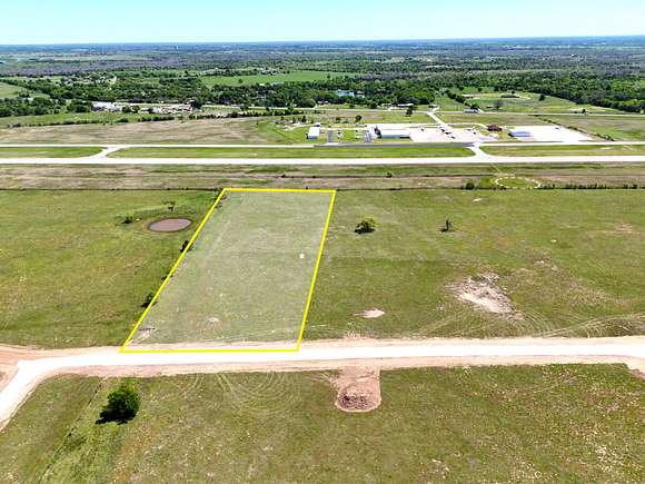 4 Acres of Land for Sale in Mexia, Texas