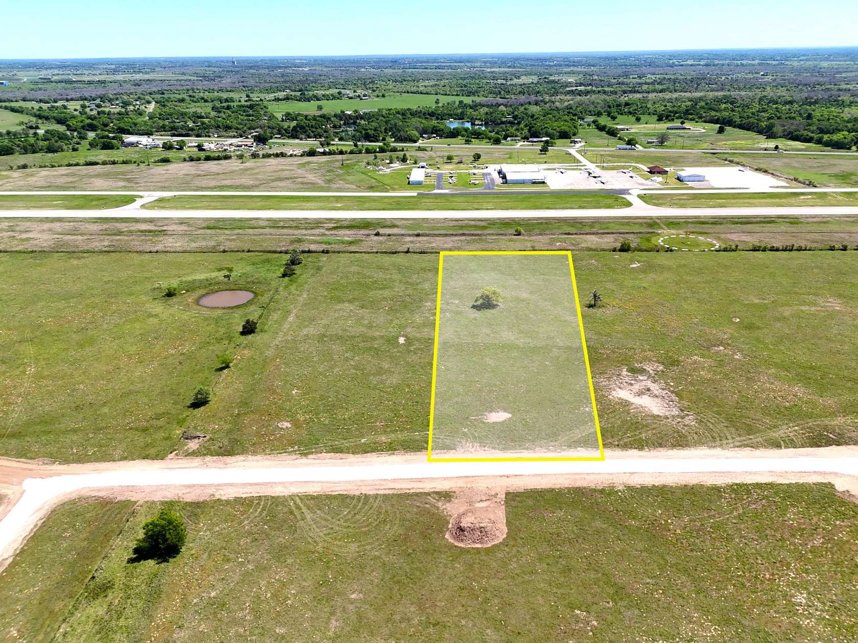 3.34 Acres of Land for Sale in Mexia, Texas