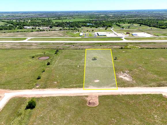 3.3 Acres of Land for Sale in Mexia, Texas