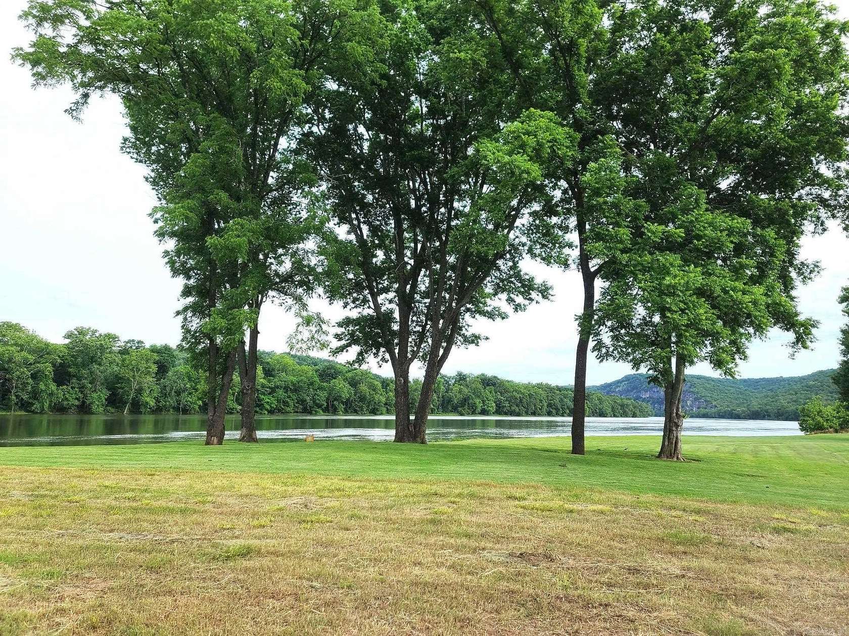 1.37 Acres of Land for Sale in Batesville, Arkansas