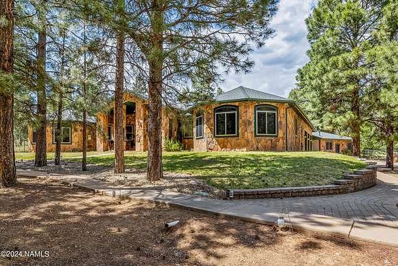 2.6 Acres of Residential Land with Home for Sale in Flagstaff, Arizona