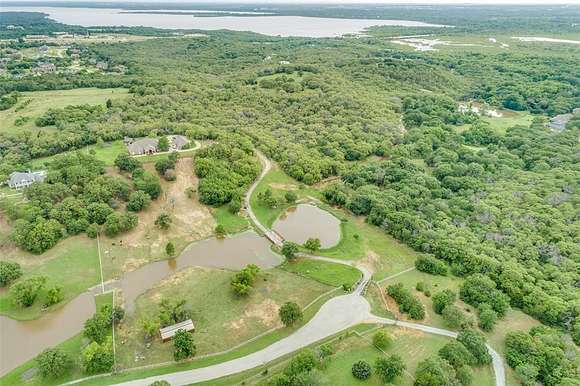 11.251 Acres of Agricultural Land for Sale in Aubrey, Texas