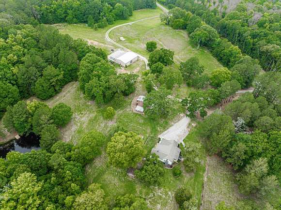 73.4 Acres of Land with Home for Sale in Eatonton, Georgia