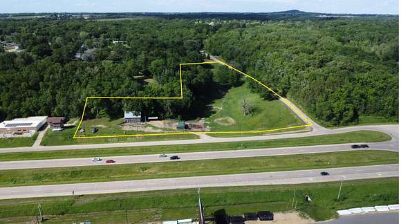 7.77 Acres of Commercial Land for Sale in East Dubuque, Illinois