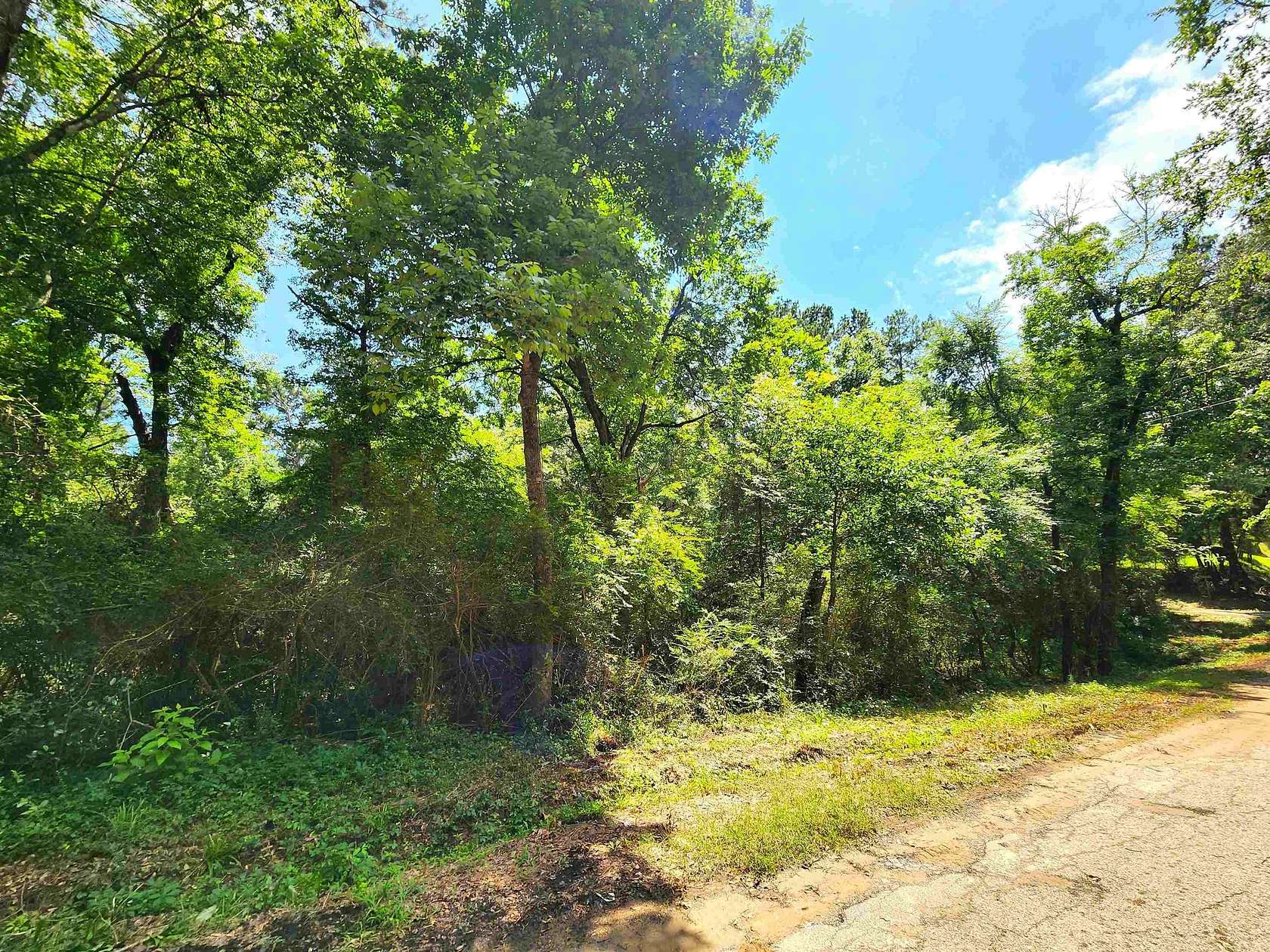 0.64 Acres of Residential Land for Sale in Lufkin, Texas