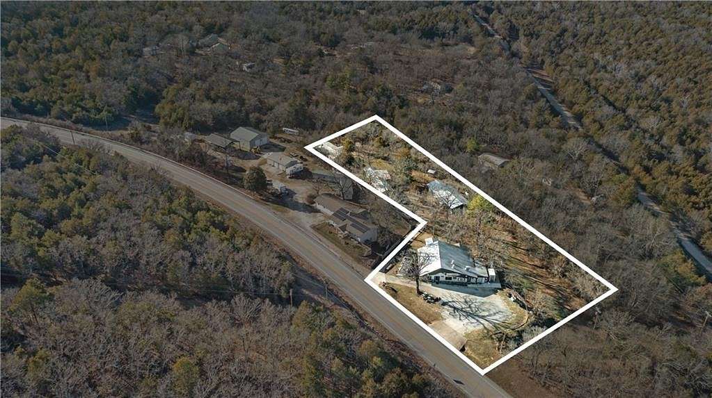 2 Acres of Improved Commercial Land for Sale in Eureka Springs, Arkansas
