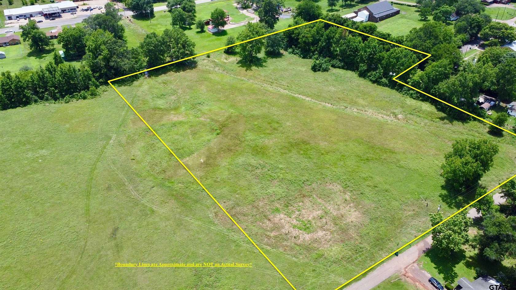 6 Acres of Residential Land for Sale in Omaha, Texas