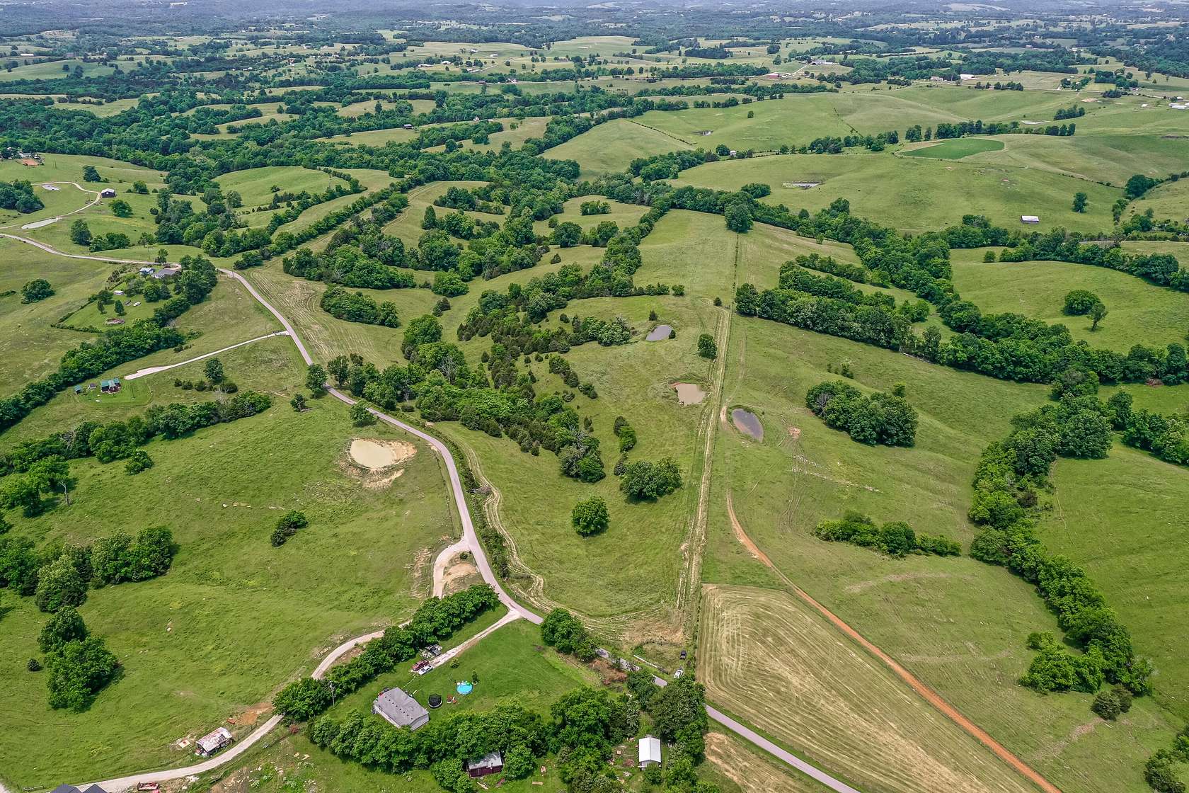 49.36 Acres of Land for Auction in Springfield, Kentucky