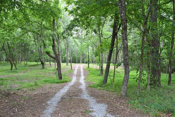 7 Acres of Residential Land for Sale in Milan, Tennessee
