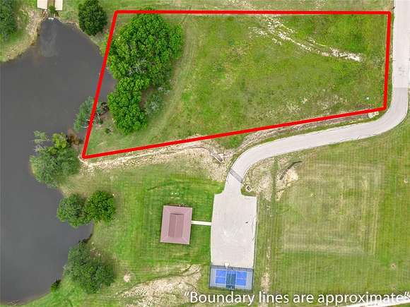 1.072 Acres of Residential Land for Sale in Granbury, Texas