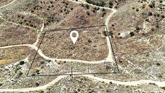 2.5 Acres of Residential Land for Sale in Yucca Valley, California