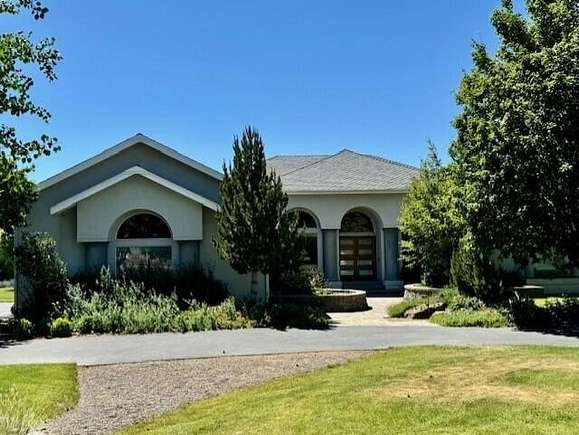 39.09 Acres of Land with Home for Sale in Bend, Oregon