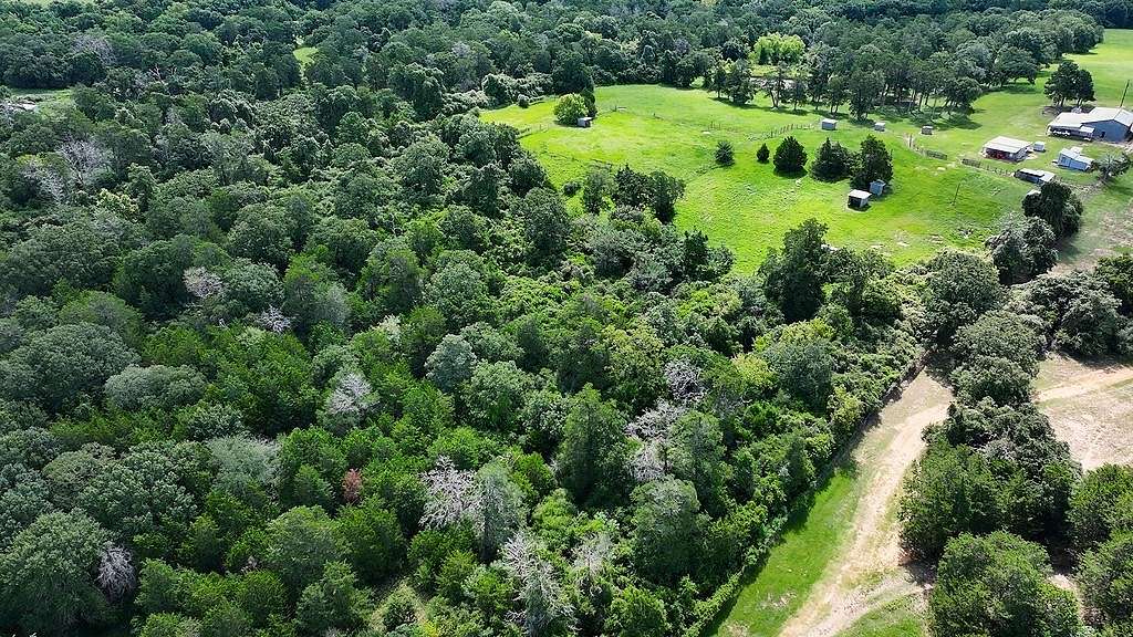 29.02 Acres of Land with Home for Sale in New Ulm, Texas