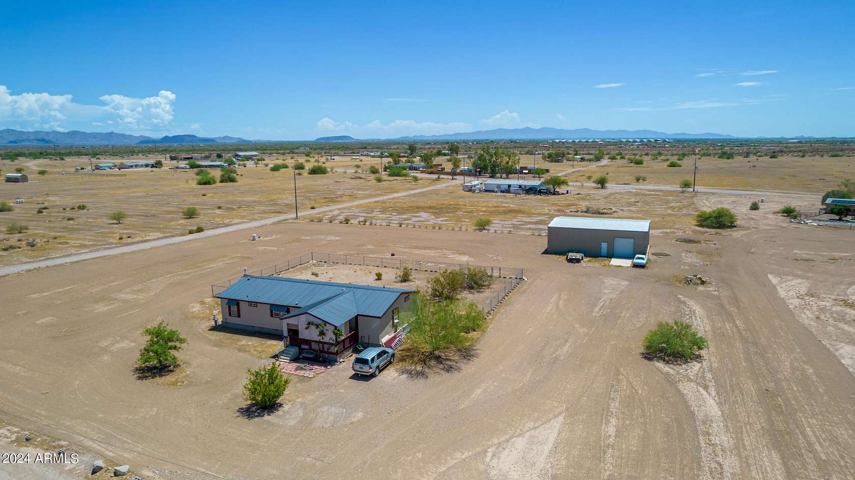 2.5 Acres of Residential Land with Home for Sale in Tonopah, Arizona