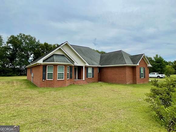 3.35 Acres of Residential Land with Home for Sale in Glennville, Georgia