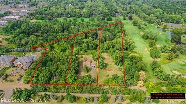 3.81 Acres of Residential Land for Sale in West Bloomfield, Michigan