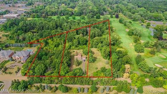 3.81 Acres of Residential Land for Sale in West Bloomfield, Michigan