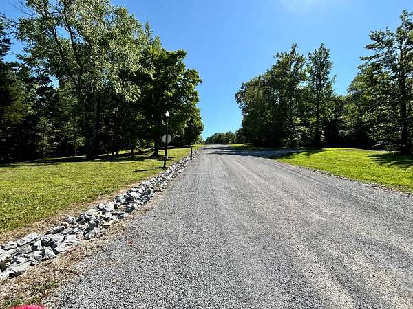 5 Acres of Residential Land for Sale in Hurricane Mills, Tennessee