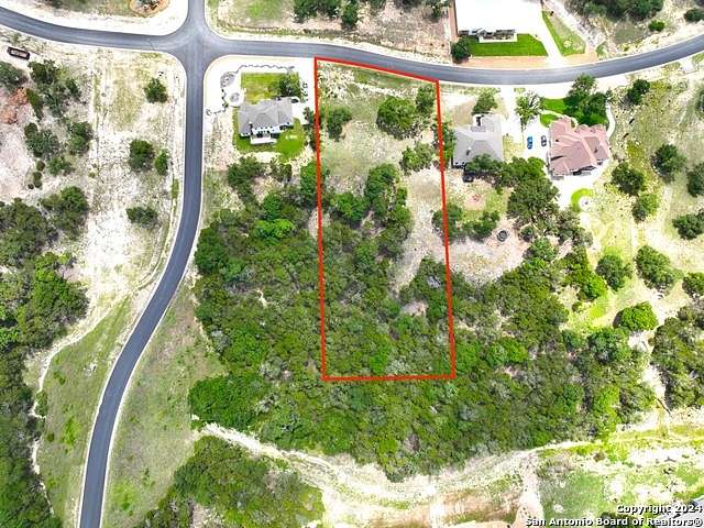 1.018 Acres of Residential Land for Sale in Canyon Lake, Texas