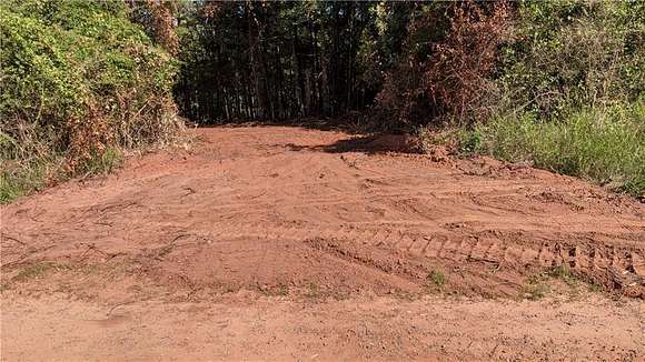 3.69 Acres of Residential Land for Sale in Jeffersonville, Georgia
