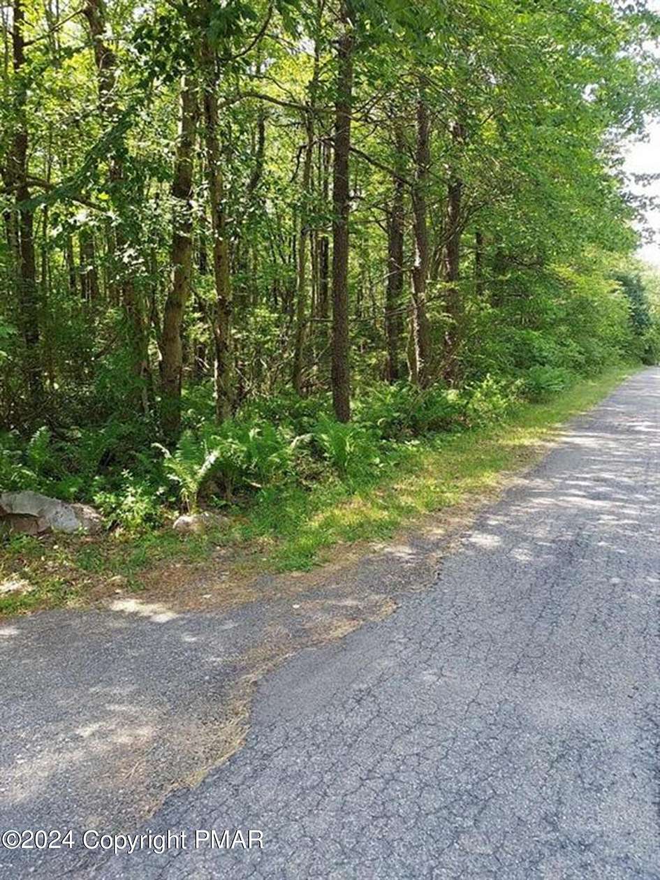 1 Acre of Land for Sale in Jim Thorpe, Pennsylvania