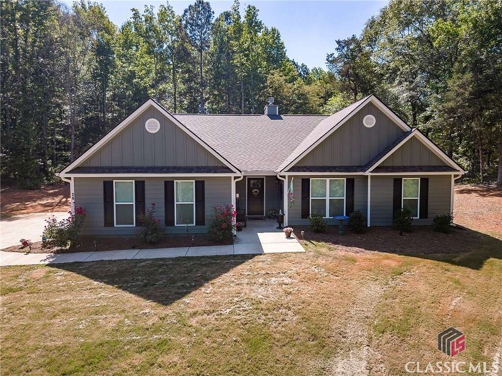 2.14 Acres of Residential Land with Home for Sale in Winterville, Georgia