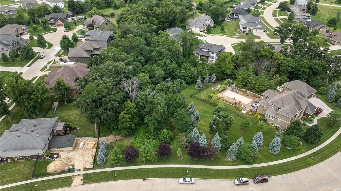 0.7 Acres of Residential Land for Sale in Waukee, Iowa